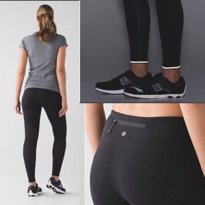 Lululemon | Speed Tight V Size 4